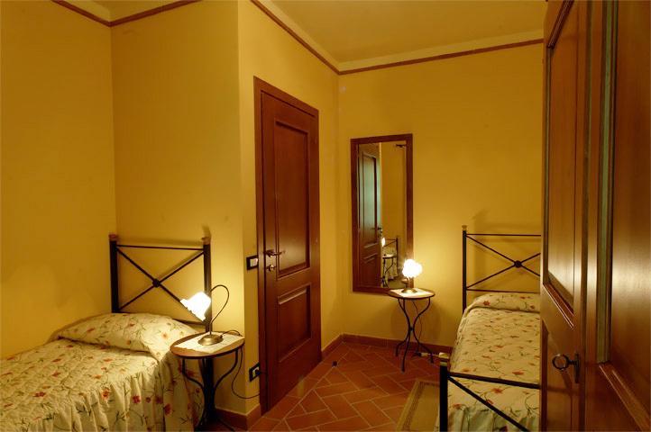 Вилла Agriturismo Montemari Палая Номер фото